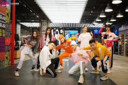 adidas SWC | 精選5折+限量發(fā)售，更有300元無門檻現(xiàn)金券等你來拿！